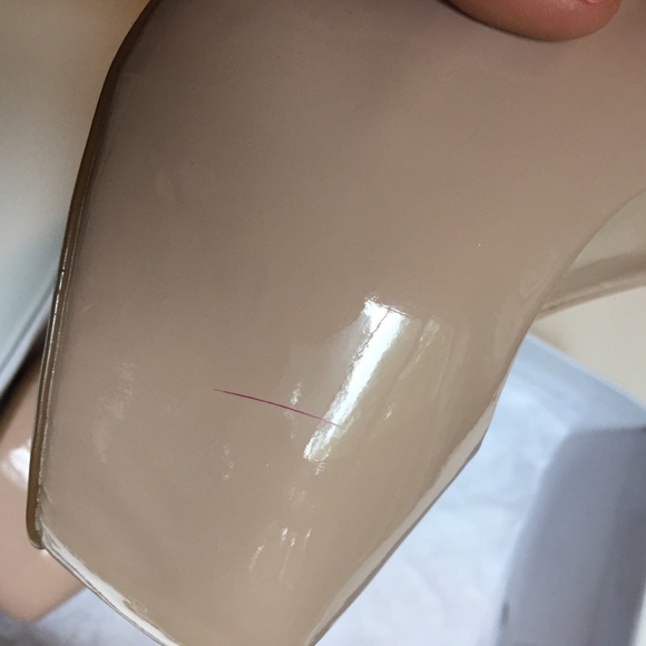 Steve Madden Fawn Patent Leather tan shoes - Picture 3 of 6